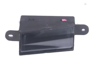 Begagnade Head-up-display (HUD) Opel Astra Pris € 25,00 Inklusive moms erbjuds av Autorecycling Kempers