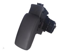 Gebruikte Armsteun Suzuki Vitara Prijs € 100,00 Inclusief btw aangeboden door Autorecycling Kempers