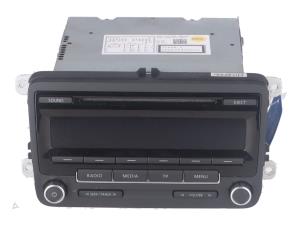 Begagnade Kontrollenhet, multimedia Volkswagen Touran Pris € 50,00 Inklusive moms erbjuds av Autorecycling Kempers
