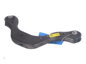 Gebruikte Draagarm boven rechts-achter Hyundai Staria Prijs € 50,00 Inclusief btw aangeboden door Autorecycling Kempers