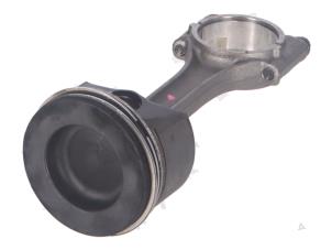 Gebruikte Drijfstang Volkswagen Tiguan Prijs € 70,00 Inclusief btw aangeboden door Autorecycling Kempers