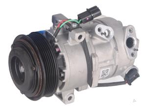 Begagnade Luftkompressor för turbo Kia Stonic Pris € 200,00 Inklusive moms erbjuds av Autorecycling Kempers