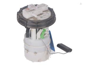 Używane Rózne Renault Captur Cena € 80,00 Z VAT oferowane przez Autorecycling Kempers