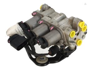 Gebruikte Solenoid bediening vering Porsche Panamera Prijs € 205,00 Inclusief btw aangeboden door Autorecycling Kempers