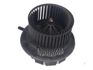 Używane Element grzewczy Volkswagen Golf Cena € 32,00 Z VAT oferowane przez Autorecycling Kempers