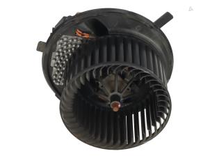 Używane Element grzewczy Volkswagen Golf Cena € 32,00 Z VAT oferowane przez Autorecycling Kempers