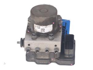 Gebruikte Brake control power module Opel Crossland X Prijs € 180,00 Inclusief btw aangeboden door Autorecycling Kempers