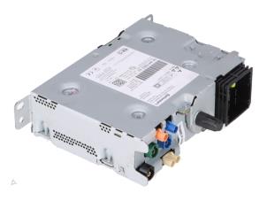 Begagnade Kontrollenhet, multimedia Opel Vivaro Pris € 350,00 Inklusive moms erbjuds av Autorecycling Kempers