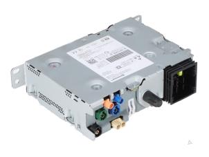 Begagnade Kontrollenhet, multimedia Opel Vivaro Pris € 350,00 Inklusive moms erbjuds av Autorecycling Kempers