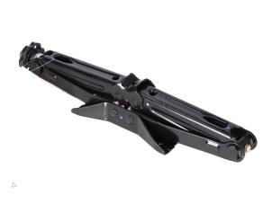 Gebruikte Krik Opel Vivaro Prijs € 40,00 Inclusief btw aangeboden door Autorecycling Kempers