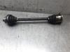 Aandrijfas rechts-voor van een Volkswagen Passat (3B3), 2000 / 2005 1.9 TDI 100, Sedan, 4Dr, Diesel, 1,896cc, 74kW (101pk), FWD, AVB, 2000-11 / 2005-03, 3B3 2004