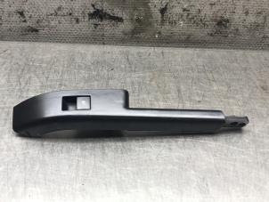 Gebruikte Elektrisch Raam Schakelaar Chevrolet Aveo (300) 1.3 D 16V Prijs op aanvraag aangeboden door Autosloperij Alexander