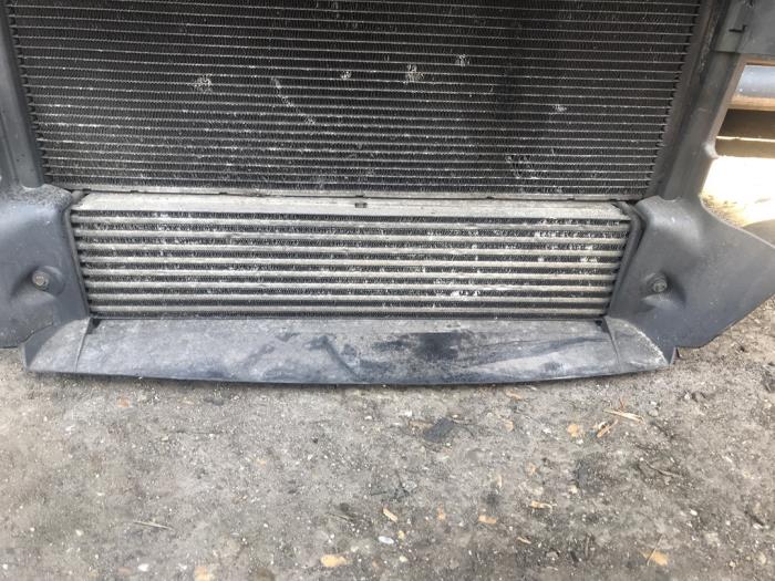 Kylare från en Fiat Doblo Cargo (223) 1.9 JTD 2009