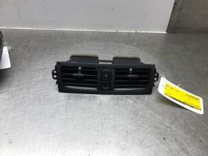 Gebruikte Luchtrooster Dashboard Suzuki Celerio (LF) Prijs op aanvraag aangeboden door Autosloperij Alexander