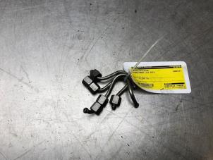 Używane Przewód paliwowy Skoda Fabia II Combi 1.2 TDI 12V Greenline Cena na żądanie oferowane przez Autosloperij Alexander