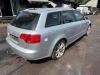 Audi A4 Avant (B7) 2.0 TFSI 20V Baklykta, höger