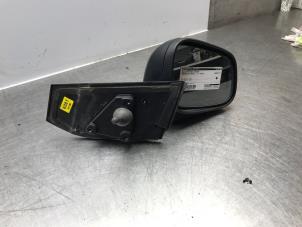 Gebruikte Spiegel Buiten rechts Chevrolet Spark (M300) 1.0 16V Bifuel Prijs € 50,00 Margeregeling aangeboden door Autosloperij Alexander