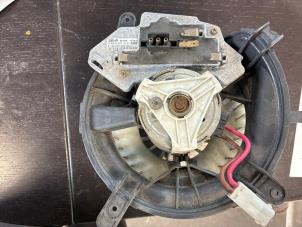 Begagnade Fläktmotor för uppvärmning och ventilation Mercedes E (W210) 2.9 E-290 TDi Pris € 50,00 Marginaltabell erbjuds av Autosloperij Alexander