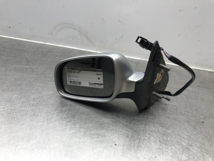 Skärmspegel, vänster från en Volkswagen Polo III (6N2) 1.4 16V 75 2001