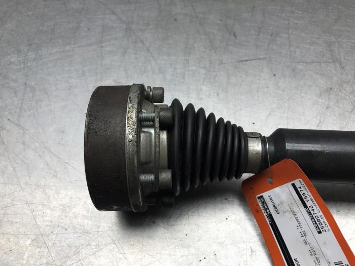 Homokineetas rechts-voor van een Volkswagen Polo V (6R) 1.4 TDI DPF BlueMotion technology 2015