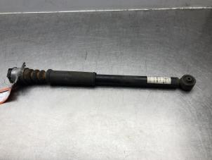 Gebruikte Schokdemperpoot links-achter Volkswagen Polo V (6R) 1.4 TDI DPF BlueMotion technology Prijs € 30,00 Margeregeling aangeboden door Autosloperij Alexander