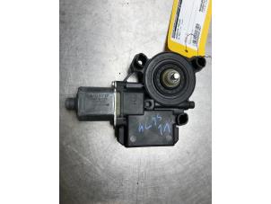 Gebruikte Raammotor Portier Volkswagen Polo V (6R) 1.4 TDI DPF BlueMotion technology Prijs op aanvraag aangeboden door Autosloperij Alexander