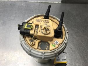 Używane Pompa benzynowa Alfa Romeo MiTo (955) 1.3 JTDm 16V Eco Cena € 50,00 Procedura marży oferowane przez Autosloperij Alexander