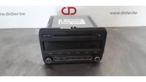 Używane Radio Skoda Fabia II Combi 1.6 TDI 16V 90 Cena € 66,55 Z VAT oferowane przez Autohandel Didier