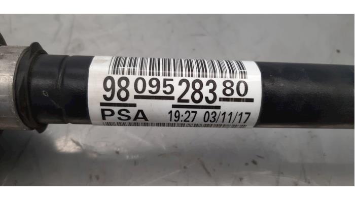 Drivaxel, höger fram från en Peugeot 3008 II (M4/MC/MJ/MR) 1.2 12V e-THP PureTech 130 2018