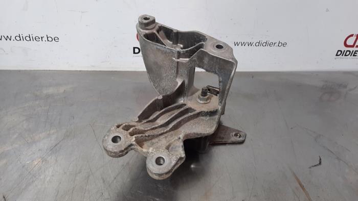 Motorfäste från en Volkswagen Amarok 3.0 TDI V6 24V 4Motion 2018