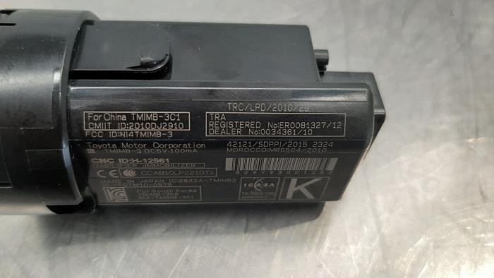 Start/stopp-brytare från en Toyota RAV4 (A5) 2.5 Hybrid 16V 2019