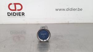 Gebruikte Start/Stop schakelaar Toyota RAV4 (A5) 2.5 Hybrid 16V Prijs € 30,25 Inclusief btw aangeboden door Autohandel Didier