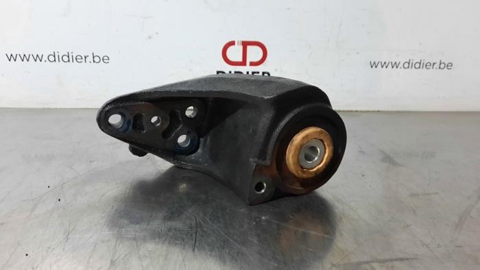 Motorfäste från en Land Rover Range Rover IV (LG) 3.0 SDV6 24V 2019