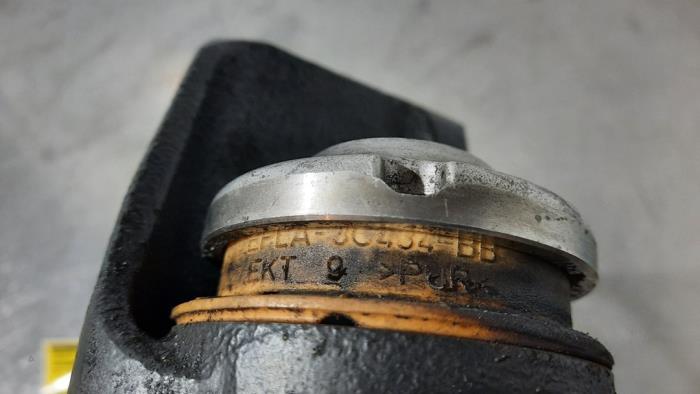 Motorfäste från en Land Rover Range Rover IV (LG) 3.0 SDV6 24V 2019