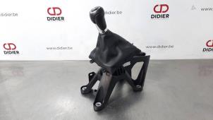 Gebruikte Versnellingspook Mazda CX-5 II (KF) 2.0 SkyActiv-G 165 16V 2WD Prijs € 66,55 Inclusief btw aangeboden door Autohandel Didier