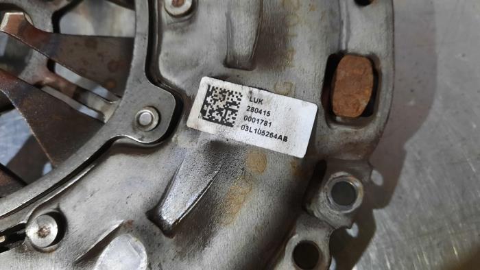 Kopplingssats (komplett) från en Volkswagen Transporter T5 2.0 TDI DRF 2015