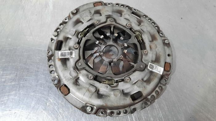 Kopplingssats (komplett) från en Volkswagen Transporter T5 2.0 TDI DRF 2015