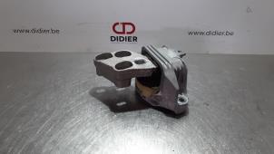 Begagnade Motorfäste Mercedes GLA (156.9) 1.6 180 16V Pris € 30,25 Inklusive moms erbjuds av Autohandel Didier