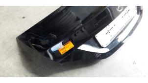 Begagnade Baklucka Mercedes CLA (117.3) 1.6 CLA-180 16V Pris € 266,20 Inklusive moms erbjuds av Autohandel Didier