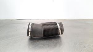 Begagnade Luftintagsslang Volvo XC40 (XZ) 1.5 T5 Plug-in Hybrid 16V Pris € 18,15 Inklusive moms erbjuds av Autohandel Didier