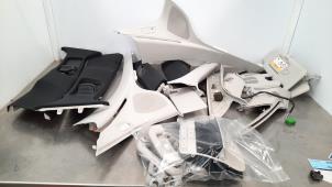 Begagnade Liststripe, A + B + C Mercedes E Estate (S213) E-200d 2.0 Turbo 16V Pris € 266,20 Inklusive moms erbjuds av Autohandel Didier