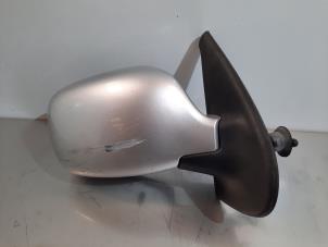 Begagnade Skärmspegel, höger Renault Kangoo Pris € 54,45 Inklusive moms erbjuds av Autohandel Didier