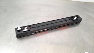 Gebruikte Gevarendriehoek Mercedes C (W205) C-300 CDI 2.2 BlueTEC Hybrid, C-300 h 16V Prijs € 24,20 Inclusief btw aangeboden door Autohandel Didier