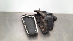 Gebruikte Zekeringkast BMW 3 serie (F30) 318d 2.0 16V Prijs € 36,30 Inclusief btw aangeboden door Autohandel Didier