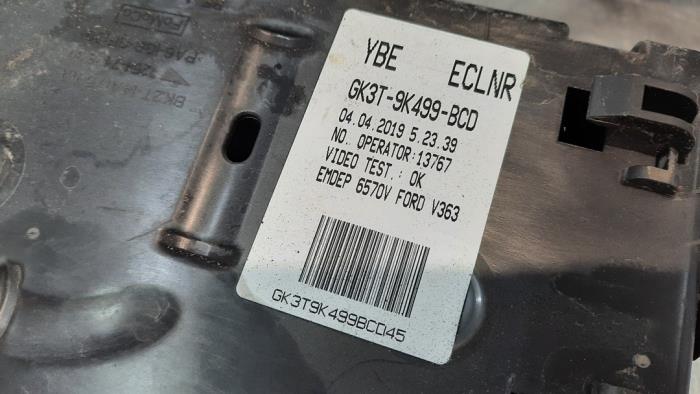 Säkringsbox från en Ford Transit 2.0 TDCi 16V Eco Blue 130 2019