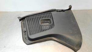 Używane Parawan Mercedes GLC Coupe (C253) 2.0 200 16V EQ Boost Cena € 66,55 Z VAT oferowane przez Autohandel Didier