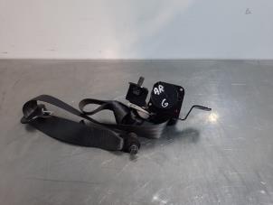 Gebruikte Veiligheidsgordel links-achter Kia Soul I (AM) 1.6 CRDi 16V Prijs € 48,40 Inclusief btw aangeboden door Autohandel Didier