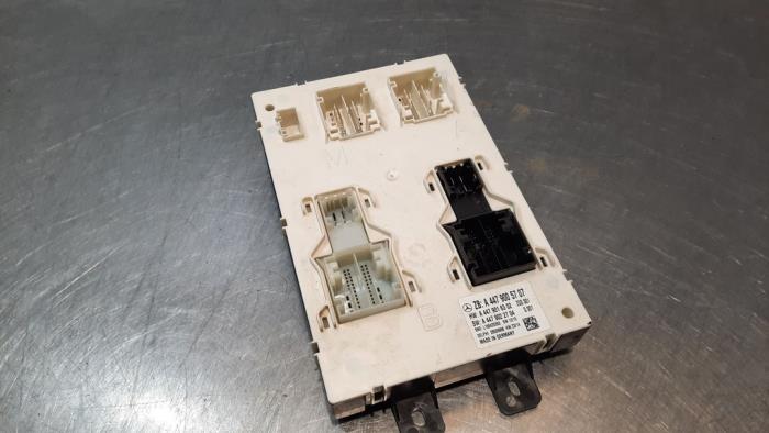 Dator , karosskontroll (BCM) från en Mercedes-Benz Vito (447.6) 1.6 109 CDI 16V 2016