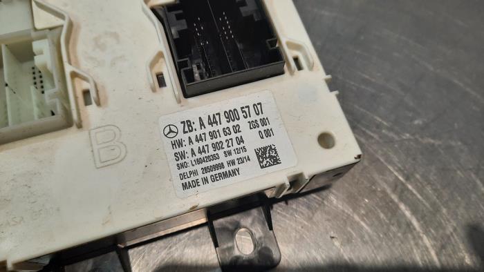 Dator , karosskontroll (BCM) från en Mercedes-Benz Vito (447.6) 1.6 109 CDI 16V 2016