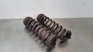 Gebruikte Schroefveer achter BMW 3 serie Touring (G21) 318d 2.0 TwinPower Turbo 16V Prijs € 66,55 Inclusief btw aangeboden door Autohandel Didier